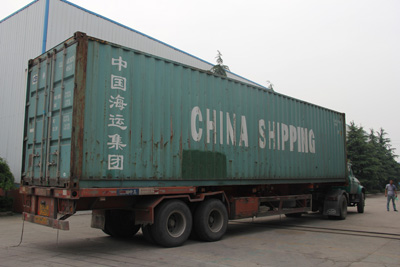發(fā)往國外發(fā)電機(jī)組已裝車發(fā)貨2